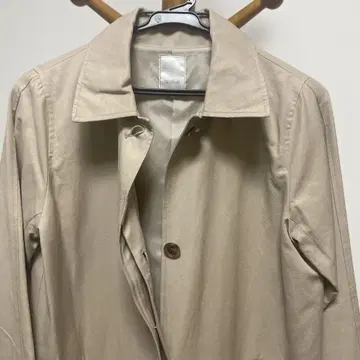 새상품급 Te chichi 베이지 트렌치코트 버튼 포함 포켓 포함