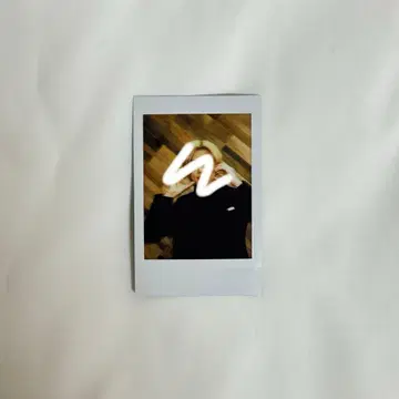 TJBB 쿠와바라 타쿠미 폴라로이드