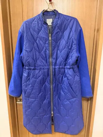 DAMA 로얄 블루 이소재 코트