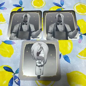 문자화 콜라보 카페 은발의 남자