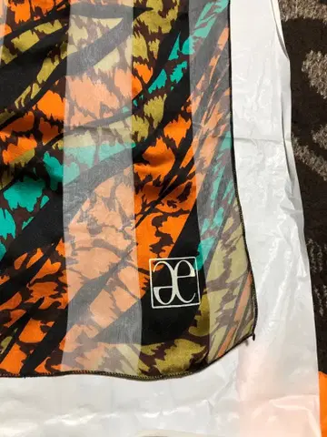 프랑스제 엘레강스 대형 실크 스카프 오팔 가공