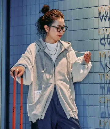 니코앤드 [be with M] 미사요 하기 후드티