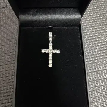 아발란치 목걸이 탑