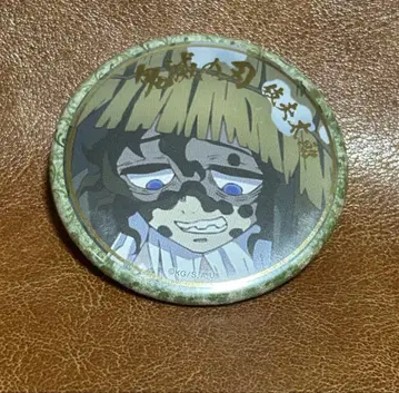 귀멸의 칼날 기유타로 에마키 카페 종막 금박 캔뱃지 ufotable