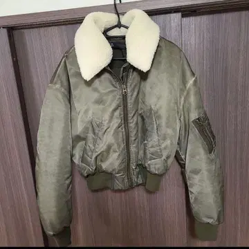 ZARA 데미지 이펙트 나일론 봄버 자켓