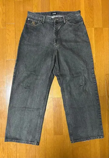 XLARGE 배기 데님 팬츠 블랙