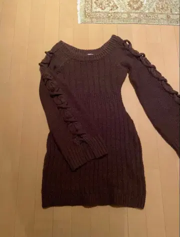 MELT THE LADY 브라운 리브 원피스