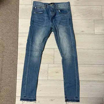 라이트 블루 스키니 데님 프린지 밑단