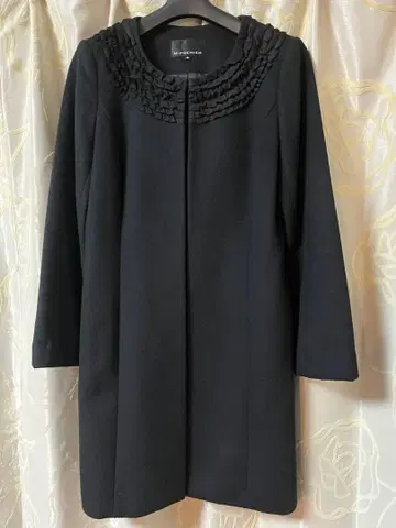 M 프리미어 미니 프릴 코트 블랙 38 새상품급