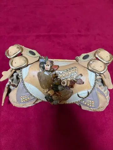 BRACHER EMDEN (브라허 엠덴) 백