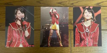 모리타카 치사토 브로마이드 콘서트 빨간색 의상 상반신