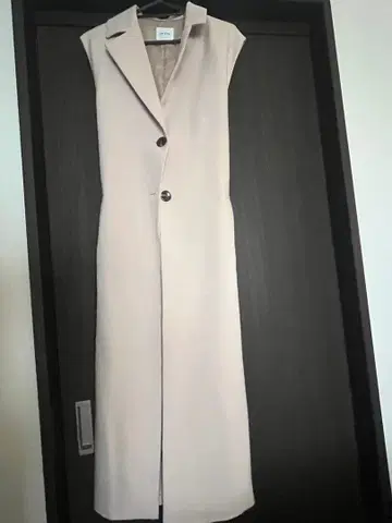 여성용 베이지 베스트