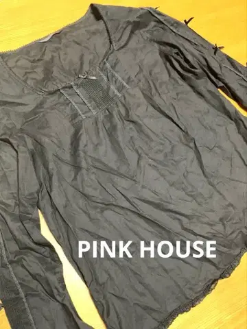 핑크하우스 소매 리본 블랙 긴팔 블라우스