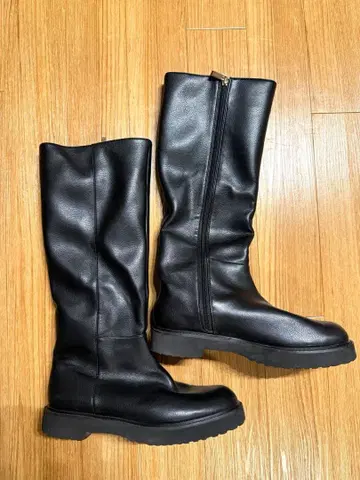 르 탈론 트랙 밑창 부츠 블랙 사이드 지퍼 25.5cm