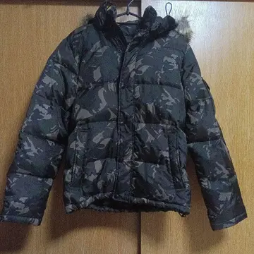 유니클로 카모플라쥬 후드 부착 다운 자켓 S