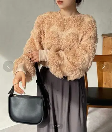 Thevon 페더컷 자카드 풀오버