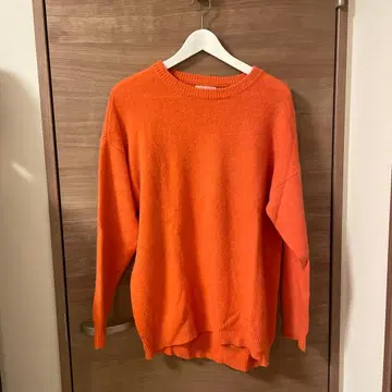 TODAYFUL 오렌지 크루넥 스웨터