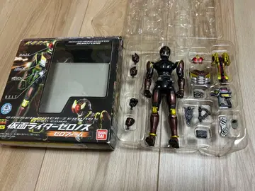 가면라이더 제로노스 제로 폼 피규어