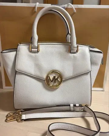 마이클코어스 숄더백 2way 화이트