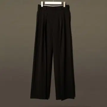 SHIKITARI MIX TUCK DESIGN WIDE SLACKS