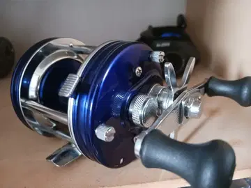 ABU Ambassadeur 5500C 베이트 낚시릴 미드나잇 블루