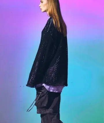 MAISON SPECIAL 메쉬 디자인 블랙 상의