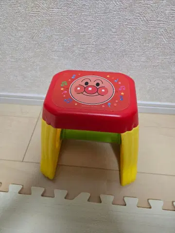 호빵맨 의자와 드럼 완구 세트