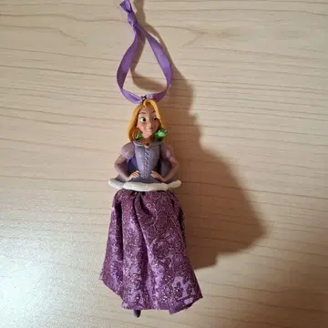 라푼젤 크리스마스 트리 오너먼트