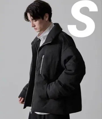 CLEL 블랙 다운 자켓 S 사이즈 스웨이드 원단