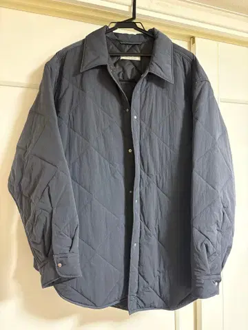 나일론 패디드 퀼팅 셔츠
