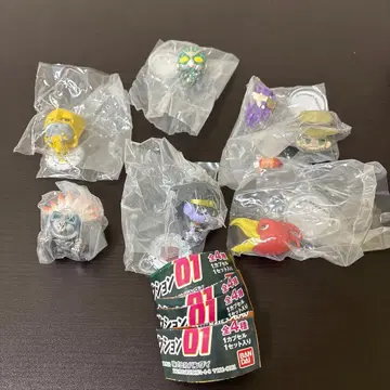 죠죠 스탠드 피규어 컬렉션