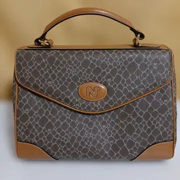컨디션 최상 NINA RICCI 핸드백