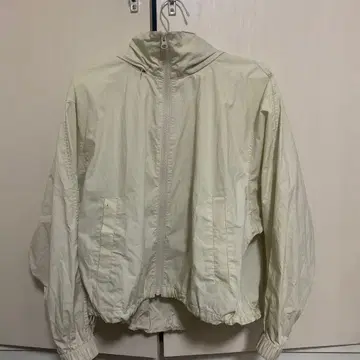 베이지 풀 지퍼 자켓 UNIQLO