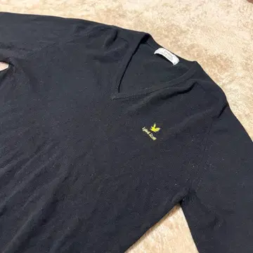 Lyle & Scott 라일 & 스캇 V넥 니트 스웨터