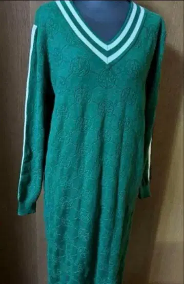 새상품급! Anne Coquine 코어 스팬 얀 모노그램 V넥 원피스