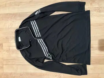 골프웨어 롱T adidas 블랙 스트라이프 L 사이즈