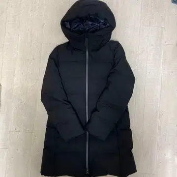 UNIQLO 심리스 다운 숏 기장 M 사이즈 블랙