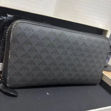 EMPORIO ARMANI 블랙 장지갑