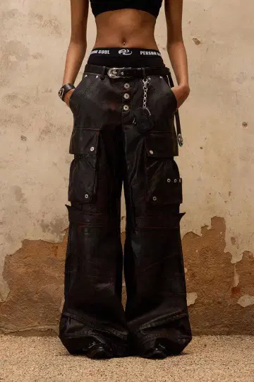 PERSONSOUL BEETLE FAUX LEATHER PANTS M