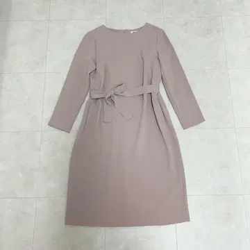 미사용 새상품 내추럴 뷰티 베이직 허리 리본 핑크 원피스