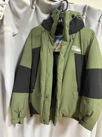 FIRST DOWN 후드 부착 다운 자켓 L 사이즈