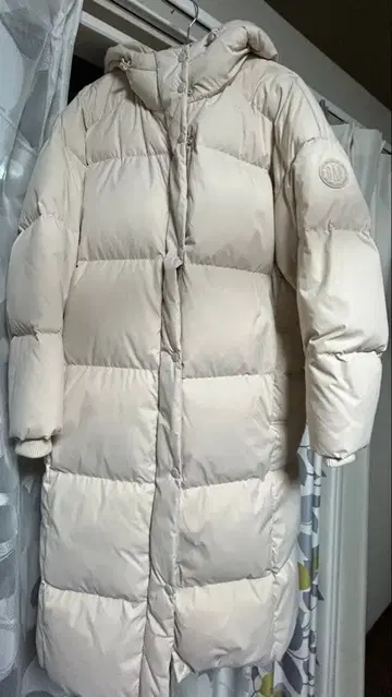 GAP 후드 부착 롱 다운 자켓 크림