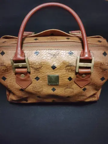 [ MCM ] 브라운 가죽 핸드백