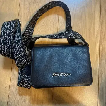 Tommy Hilfiger 블랙 숄더백