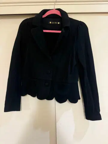 프랑슈리페 블랙 블랙 스캘럽 자켓 미사용 택 포함