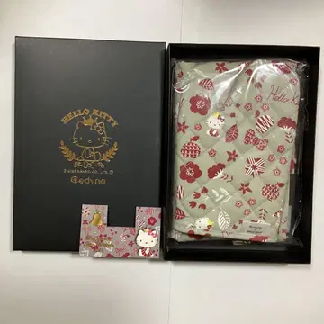 헬로키티 꽃무늬 아이템 세디나 에이프런 미튼 미사용 새상품