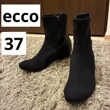 새상품급 에코 절개 소재 숏부츠 37 사이드 지퍼 스틸레토