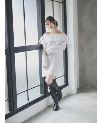 dazzlin 리본 오프숄더 니트 미니 원피스