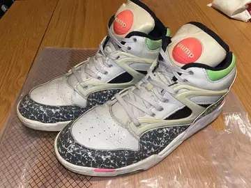 리복 펌프 하이컷 스니커즈