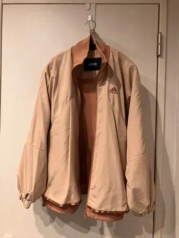 베이지 후드 부착 오버 사이즈 자켓 코트